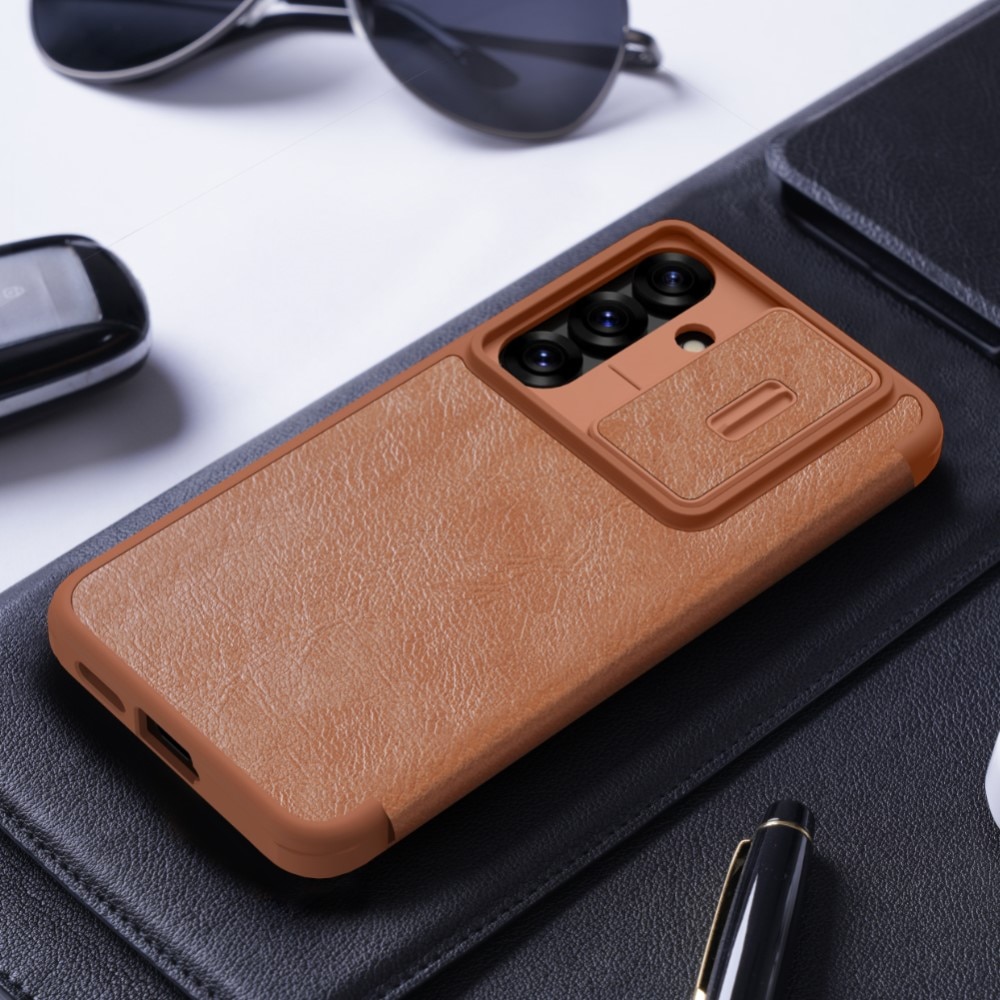 Qin Pro CamShield Samsung Galaxy S25 Brown